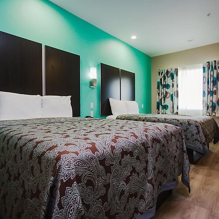 Crystal Inn - Willowbrook Mall ไซเปรส ภายนอก รูปภาพ