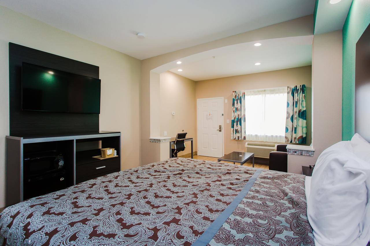 Crystal Inn - Willowbrook Mall ไซเปรส ภายนอก รูปภาพ