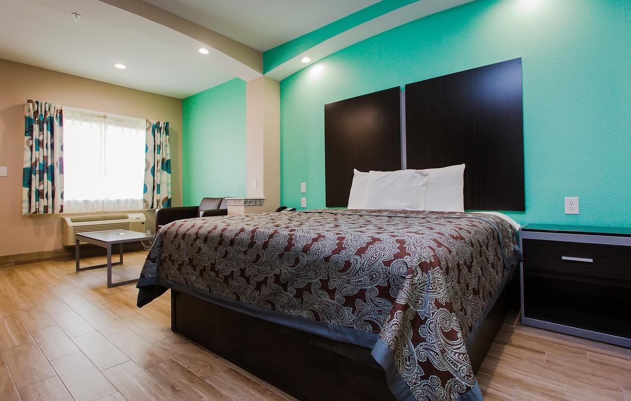Crystal Inn - Willowbrook Mall ไซเปรส ภายนอก รูปภาพ